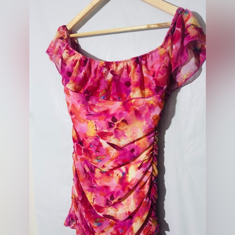 Floral Off the Shoulder Mini dress - Picture 3 of 7